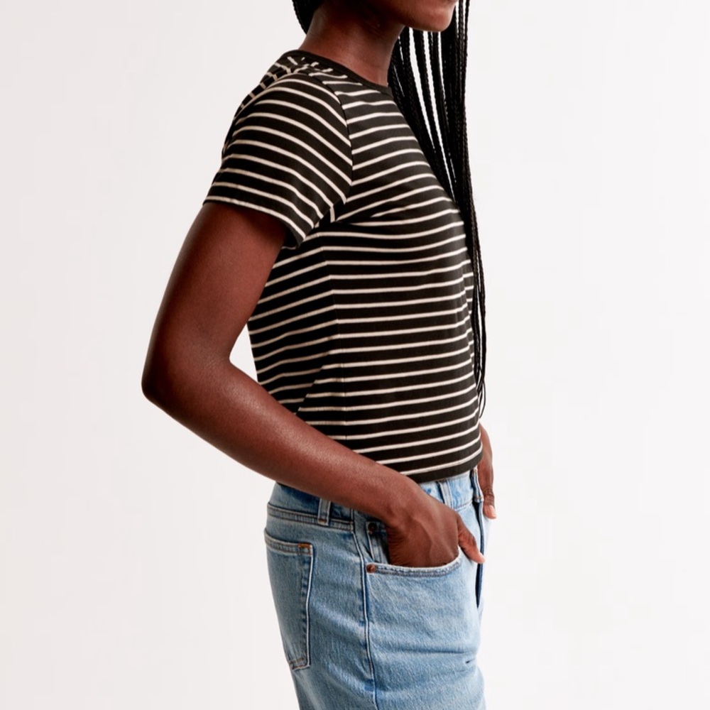 Abercrombie Essential Polished Body-Skimming Tee